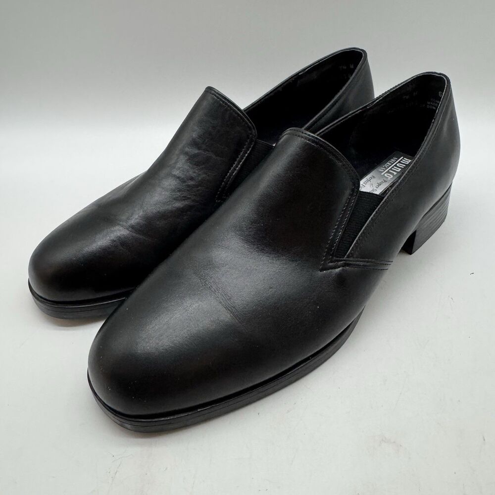 Munro American Black Leather Loafer Women's 7.5M Perfect Size Perfect Fit